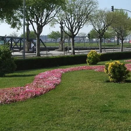 T1 Centro Da Cidade Com Lareira *