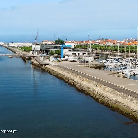 T1 Centro Da Cidade Com Lareira Appartamento